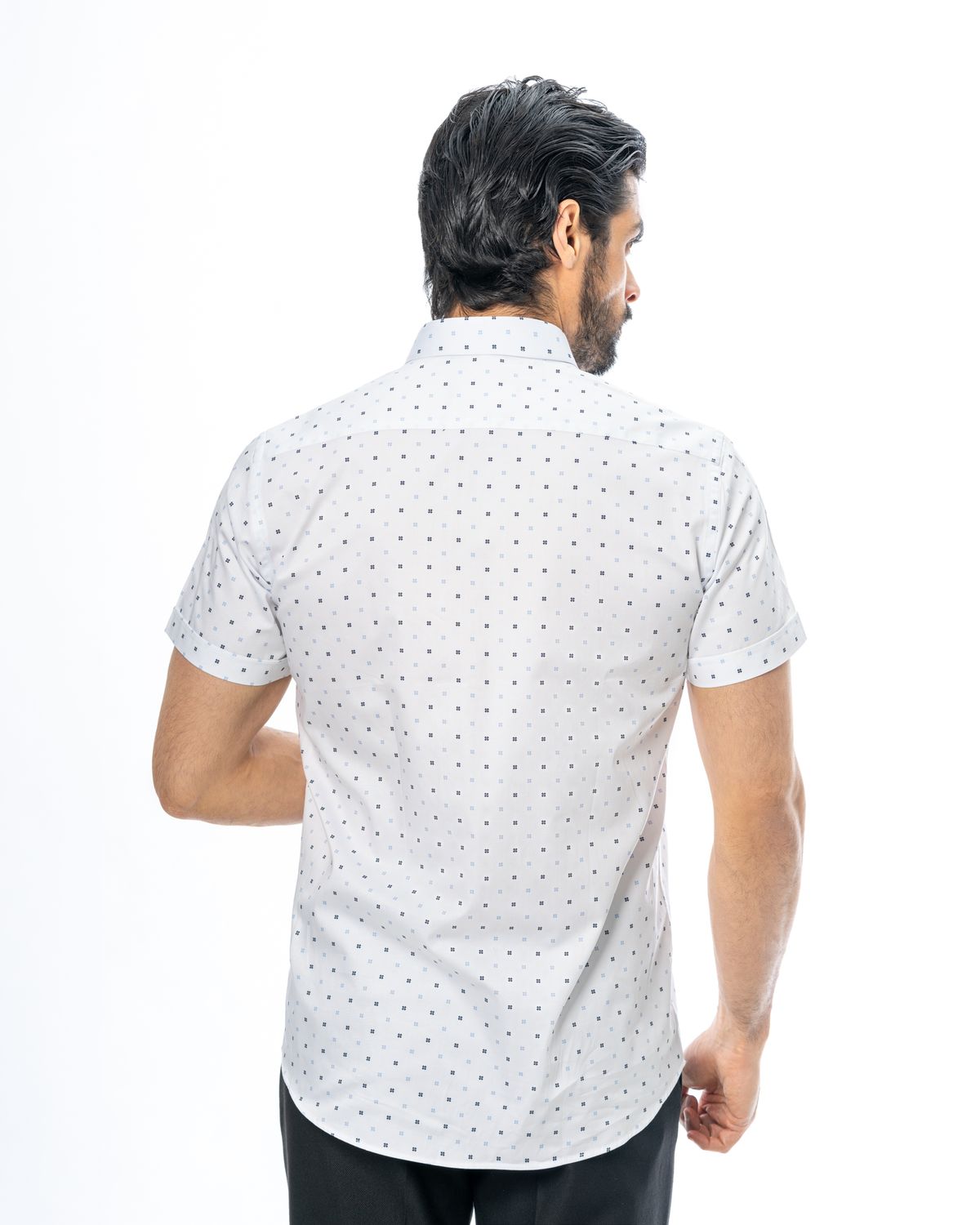 نمای پشت پیراهن آستین کوتاه دیجیتال پنبه طرح هندسی SH19